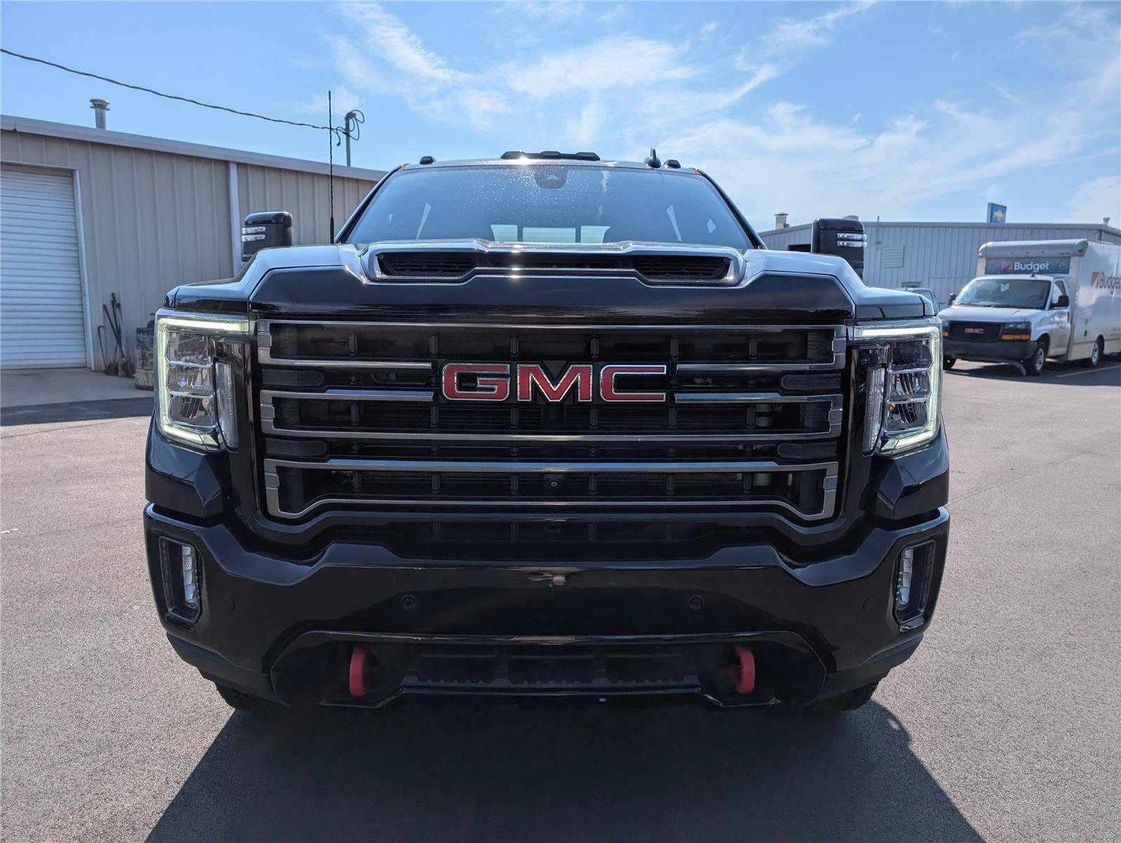 Used 2021 GMC Sierra 2500 AT4 w/ AT4 Premium Plus Package AWD/4WD image 8