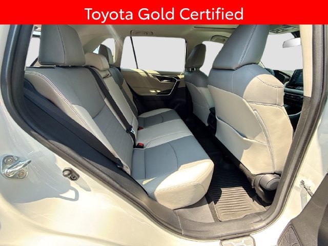 Certified 2021 Toyota RAV4 XLE Premium AWD/4WD image 29