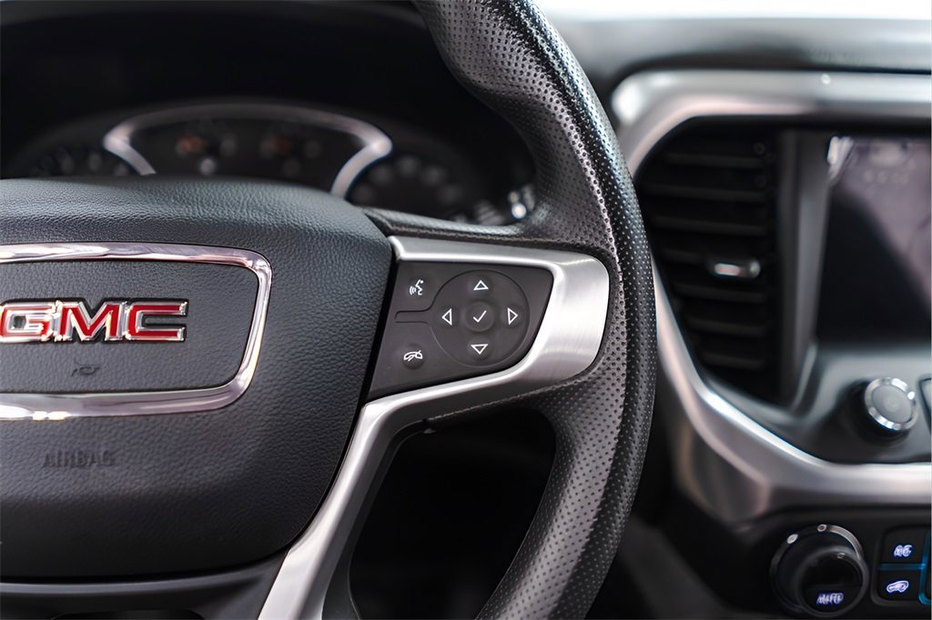 Used 2023 GMC Acadia SLE w/ Driver Convenience Package image 12
