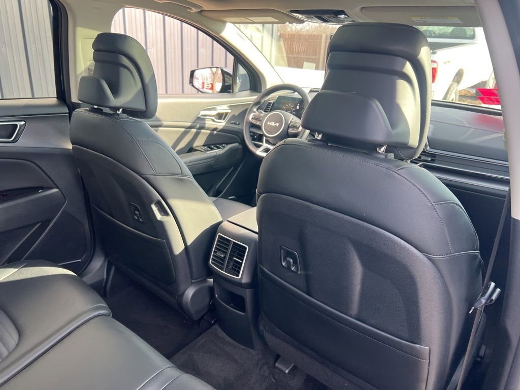 Certified 2023 Kia Sportage SX image 17