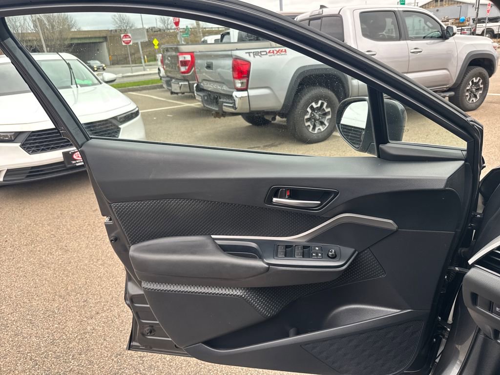 Used 2021 Toyota C-HR LE image 30