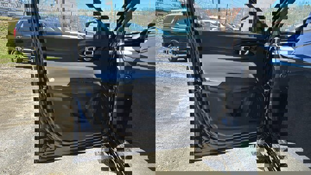 Certified 2025 Jeep Compass Limited w/ Elite Group AWD/4WD image 12