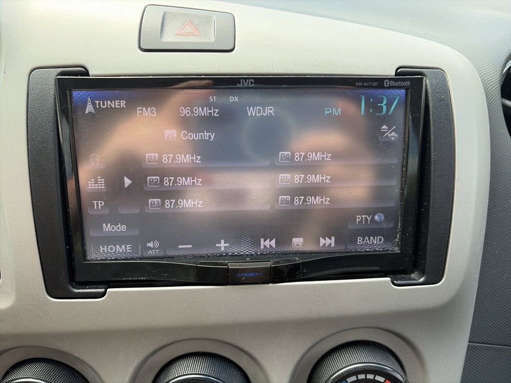 Used 2010 Toyota Matrix image 20