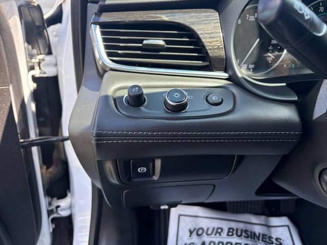 Used 2017 Buick LaCrosse Essence FWD image 19