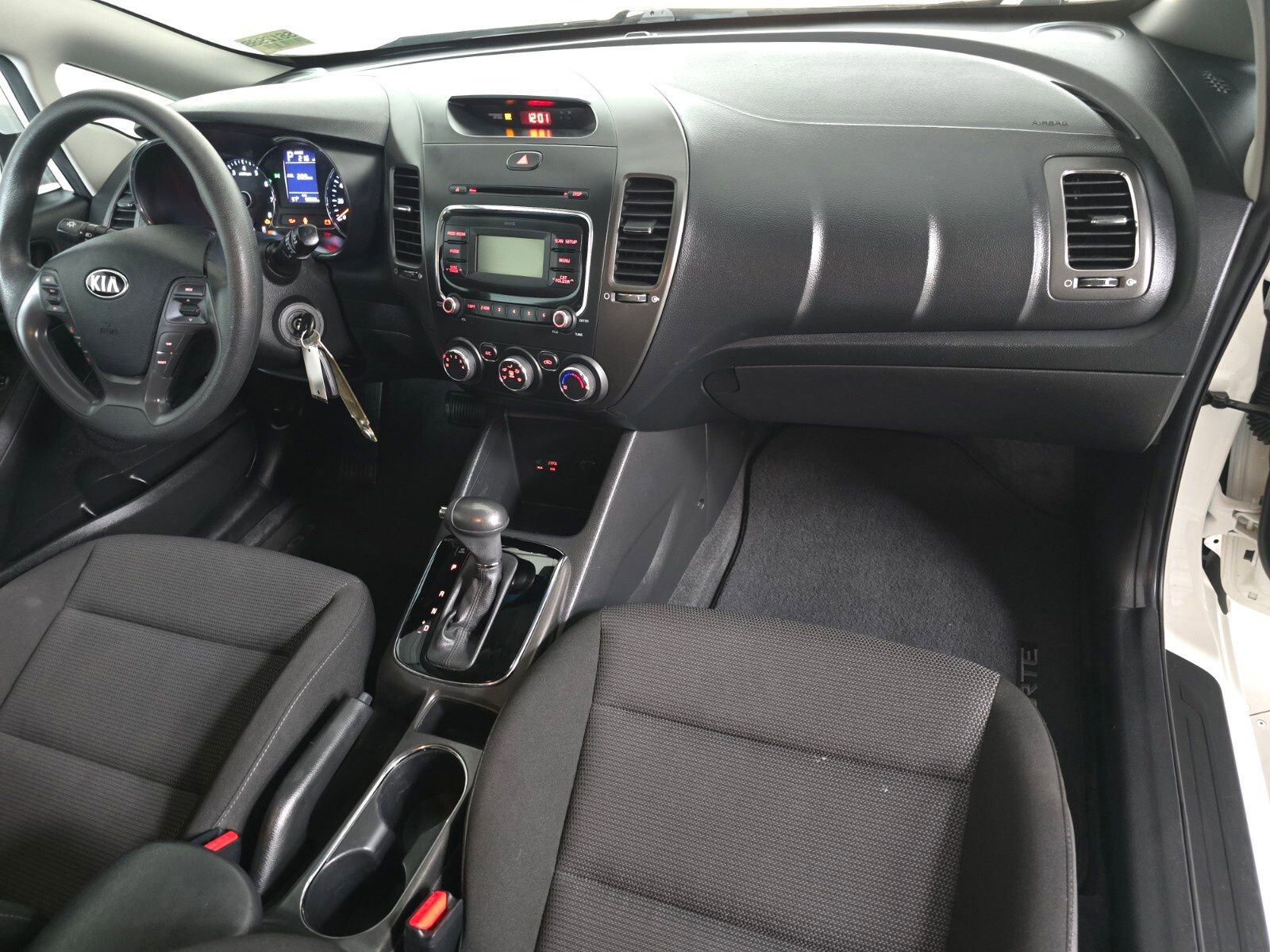 Used 2017 Kia Forte LX image 20