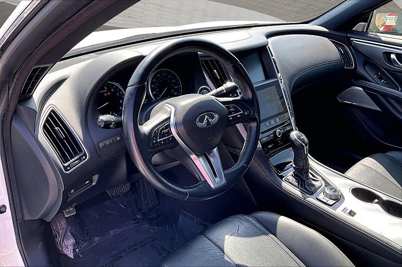 Used 2018 INFINITI Q60 3.0t Luxe image 26