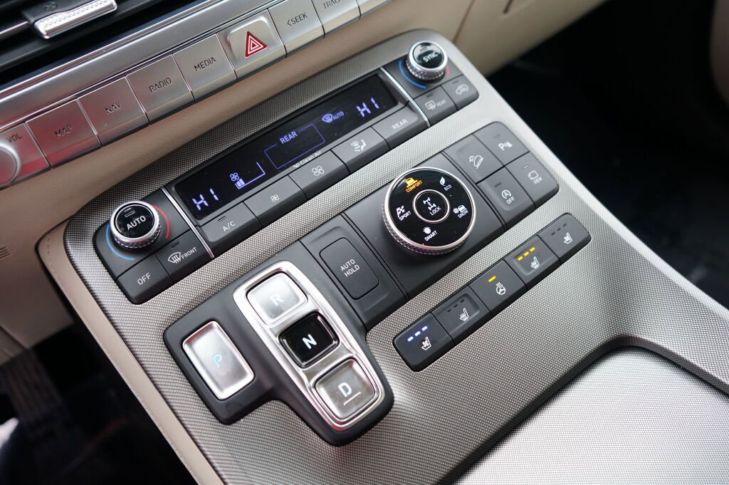 Used 2020 Hyundai Palisade Limited image 23