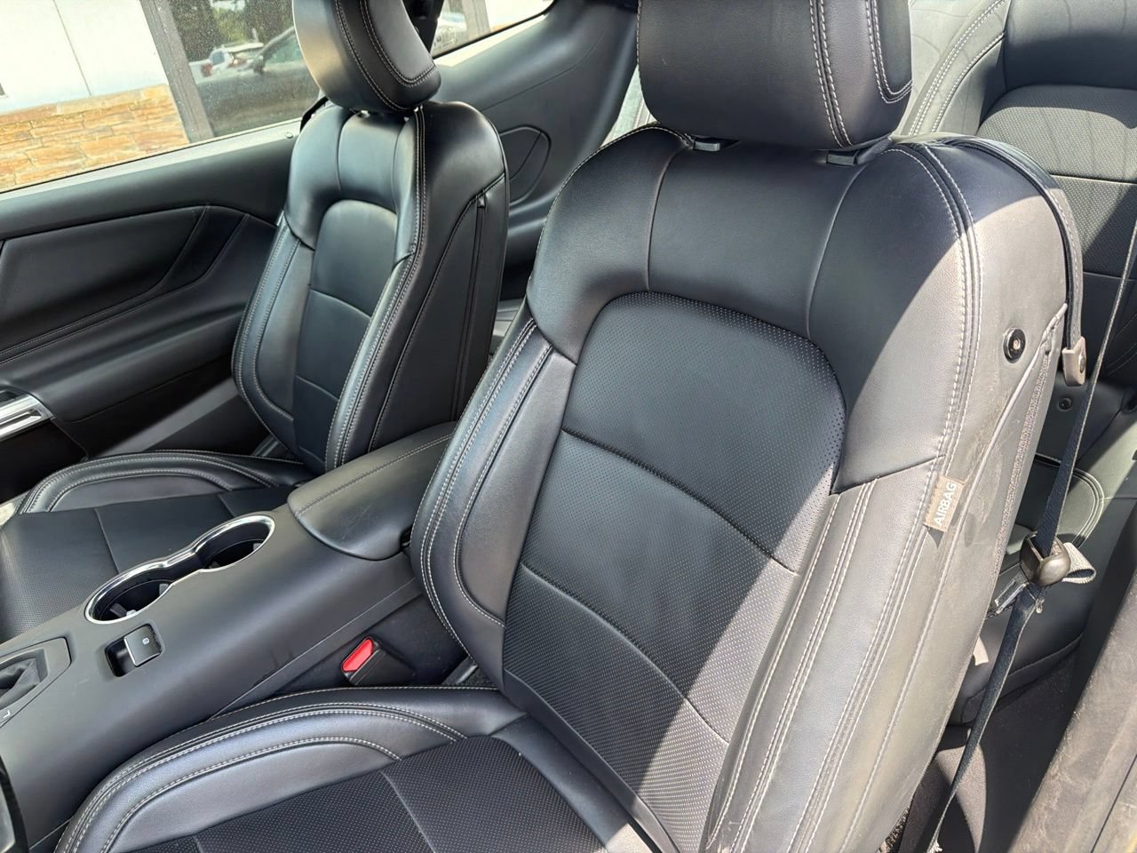Used 2025 Ford Mustang Premium RWD image 3