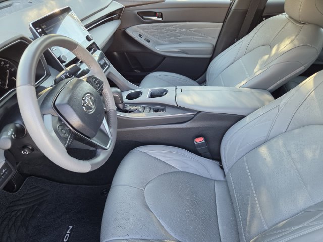 Used 2019 Toyota Avalon Limited w/ Advanced Safety Package FWD image 9