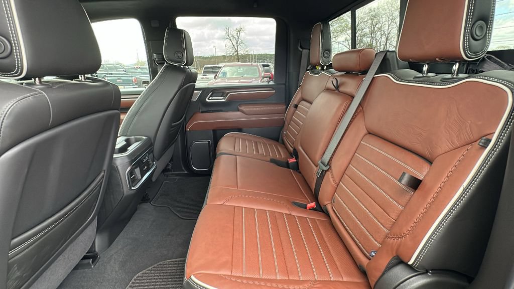 Used 2025 GMC Sierra 2500 Denali Ultimate AWD/4WD image 14