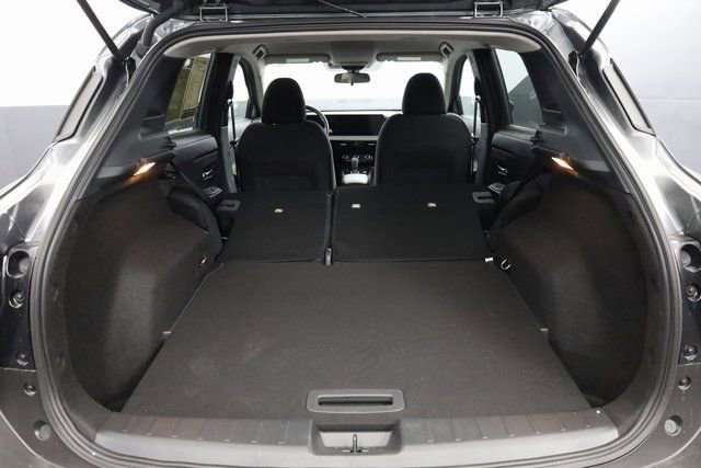 Certified 2025 Nissan Kicks SV image 27