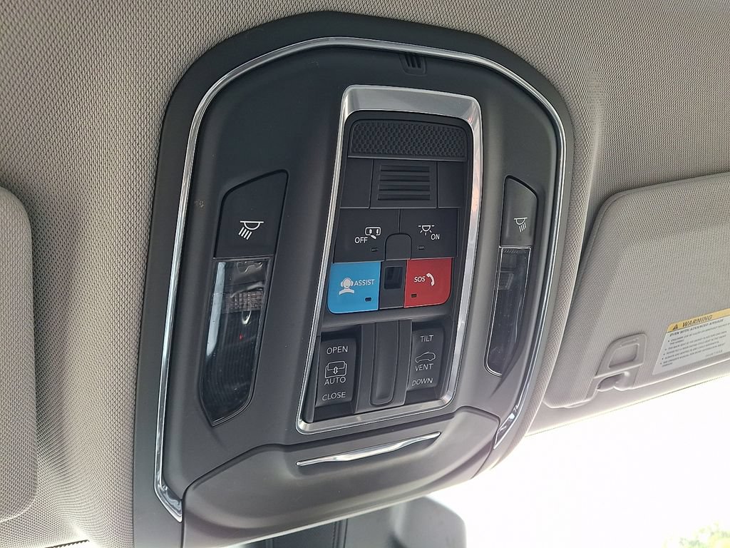 Used 2023 Jeep Grand Cherokee Laredo X AWD/4WD image 25