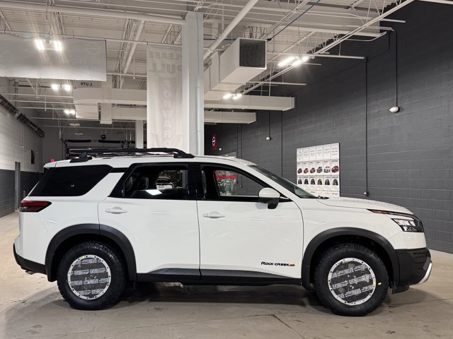New 2025 Nissan Pathfinder Rock Creek image 7
