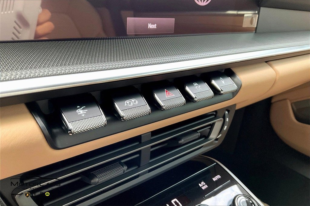 Used 2024 Porsche 911 Turbo image 28