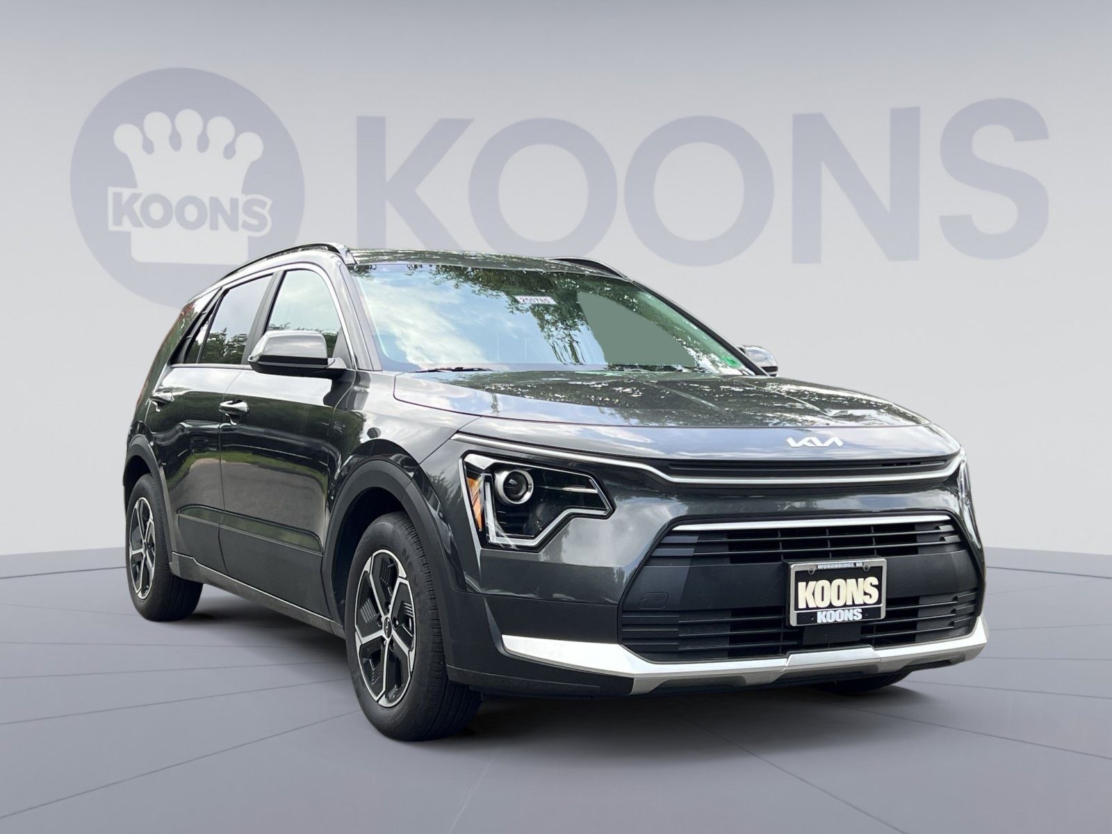 Used 2025 Kia Niro EX w/ EX Cold Weather Package FWD image 10