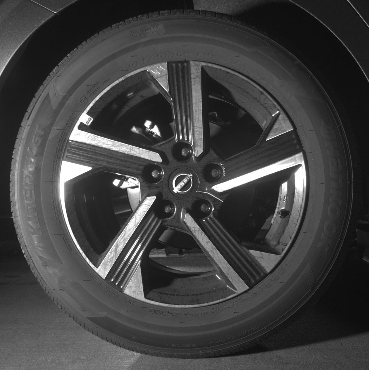 Used 2025 Nissan Sentra SV image 15