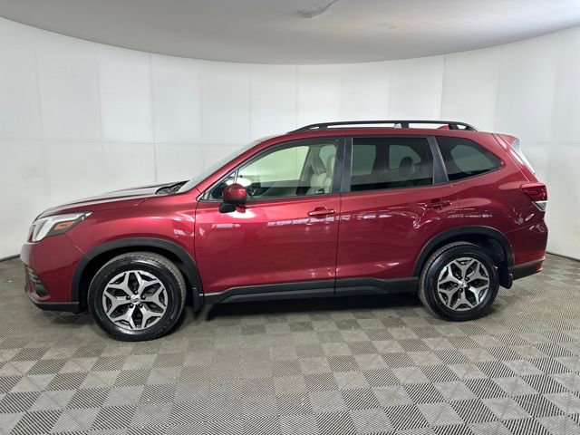 Used 2023 Subaru Forester Premium image 6