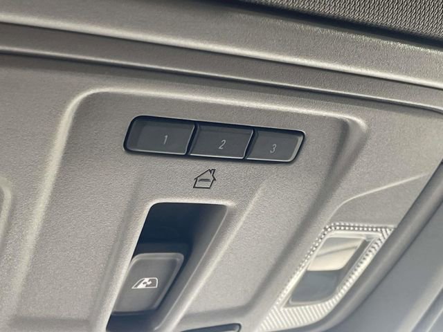 Used 2021 Chevrolet Silverado 1500 LT w/ Convenience Package II image 27