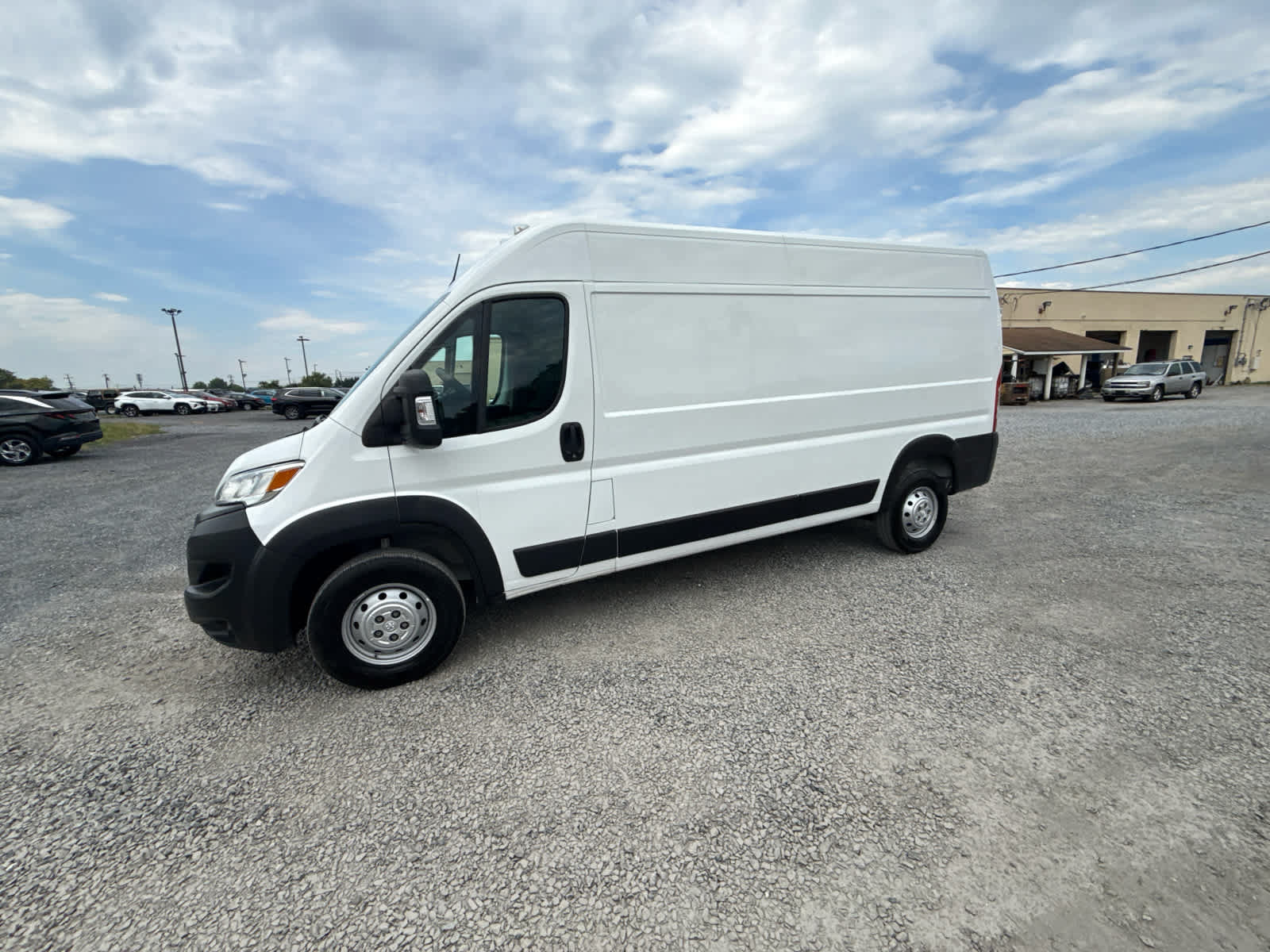 Used 2023 RAM ProMaster 2500 FWD image 3
