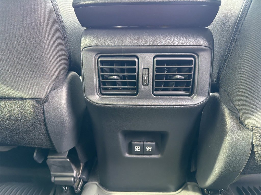 Used 2021 Toyota RAV4 XLE w/ Convenience Package image 16