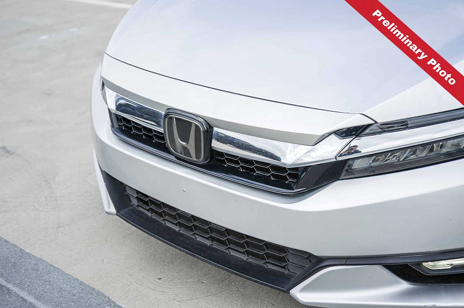 Used 2018 Honda Clarity Touring image 5