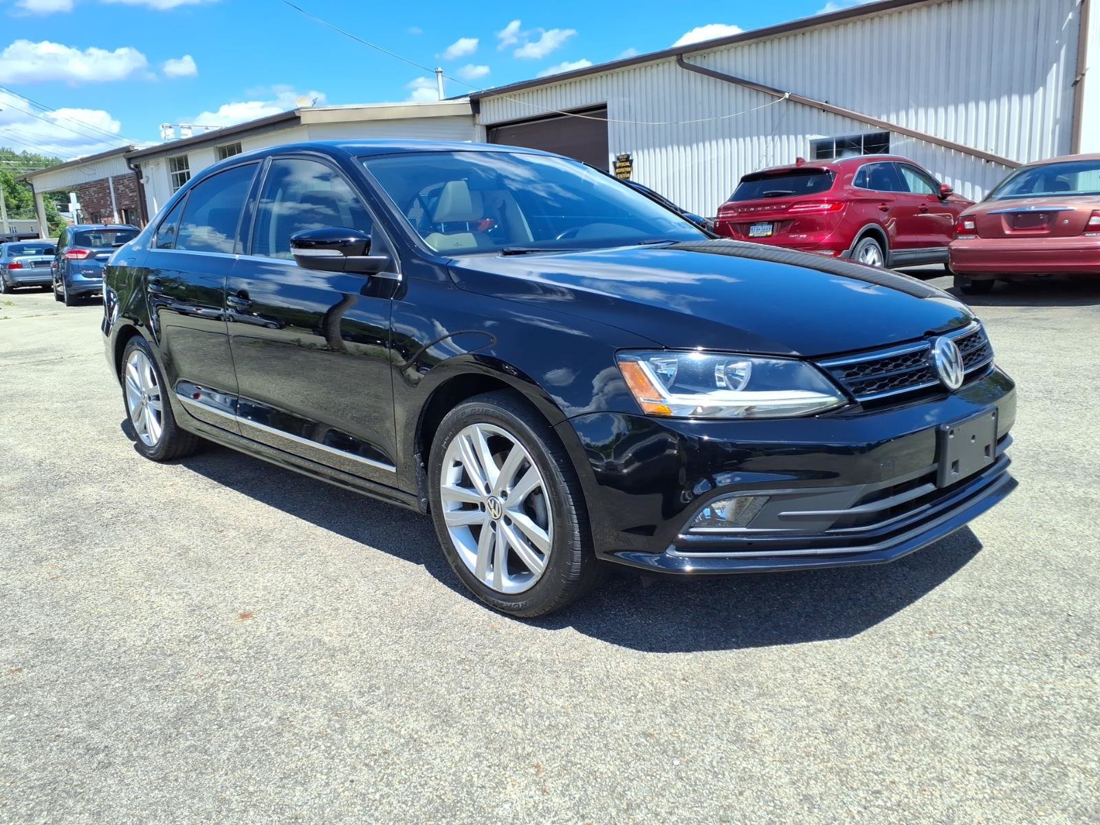 Used 2017 Volkswagen Jetta SEL FWD image 1