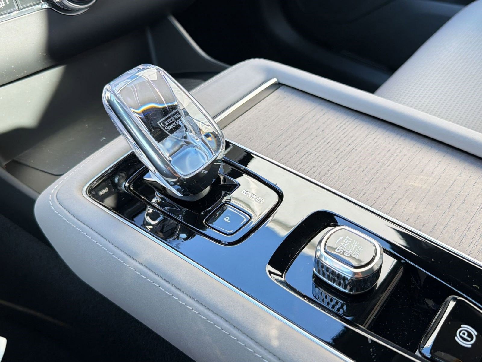 New 2026 Volvo XC90 T8 Ultra w/ Lounge Package image 18