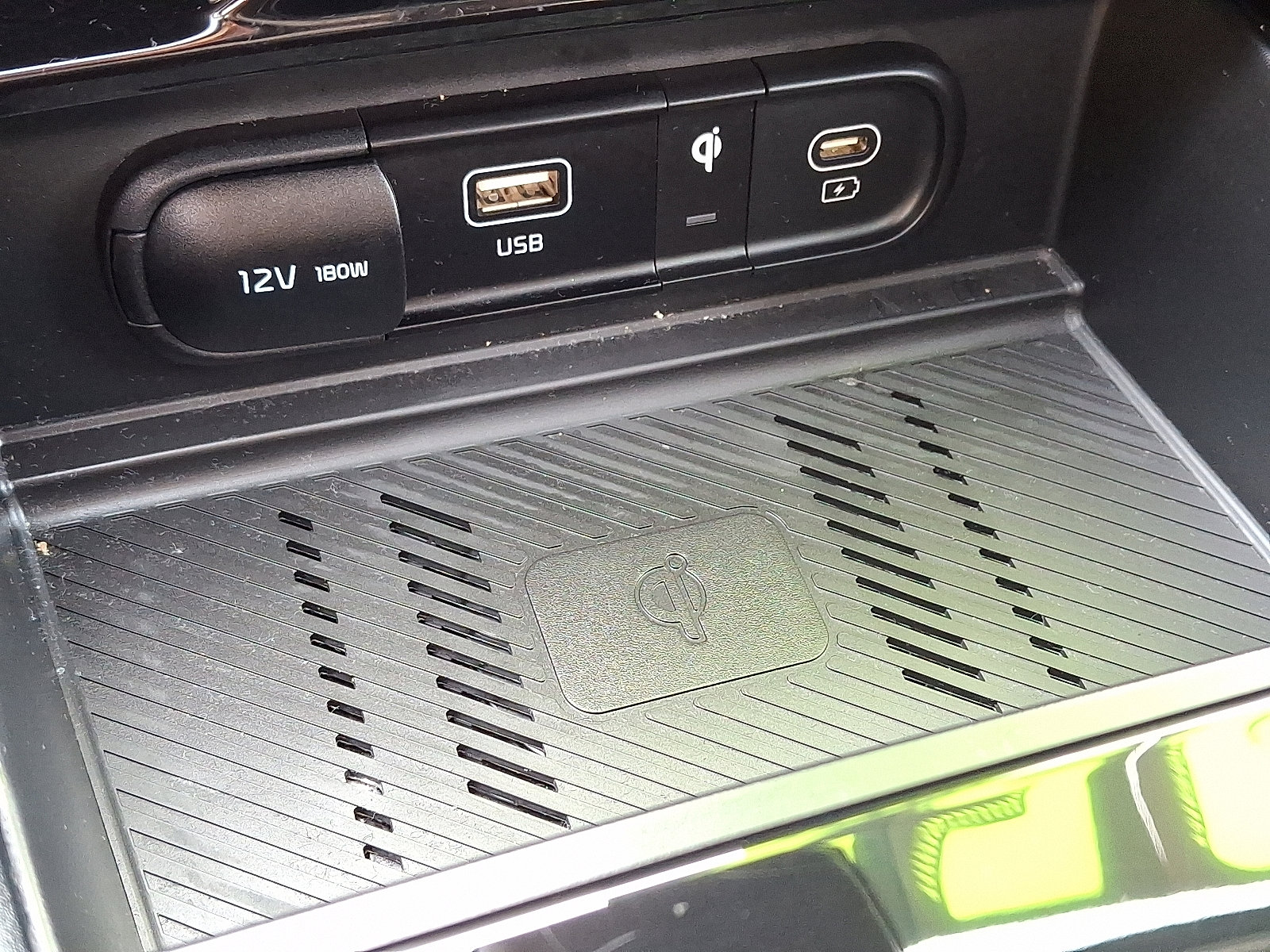 Certified 2025 Kia Sportage X-Line image 24