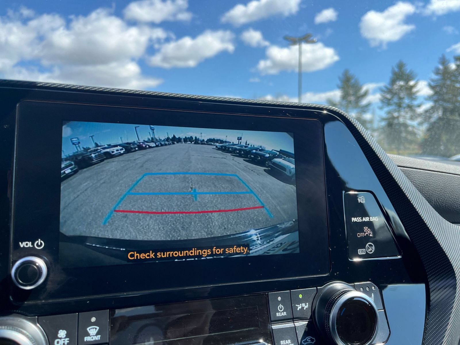 Used 2025 Toyota Highlander XSE image 25