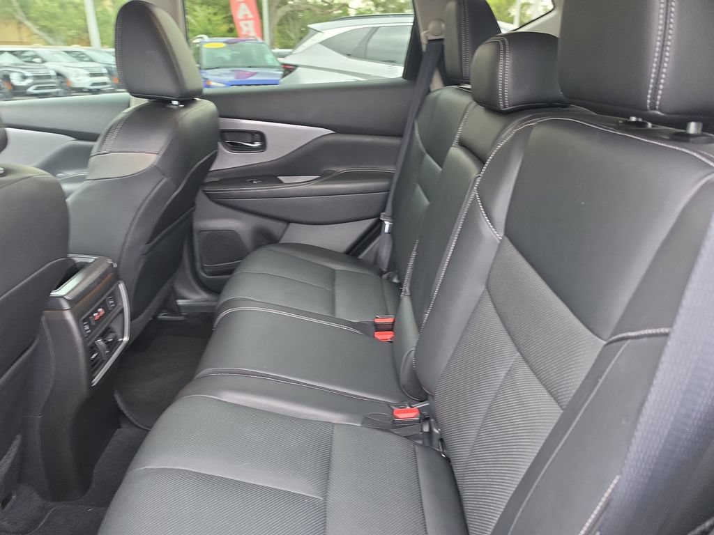 Used 2021 Nissan Murano SL w/ SL Moonroof Package FWD image 13