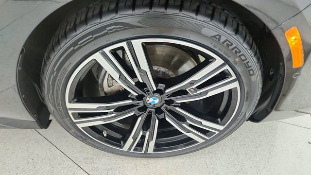 Used 2023 BMW 740i w/ Parking Assistance Package image 56