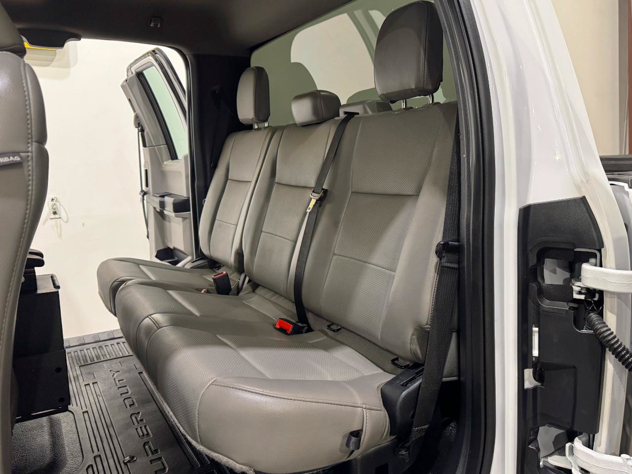 Used 2020 Ford F250 XL w/ Power Equipment Group AWD/4WD image 18