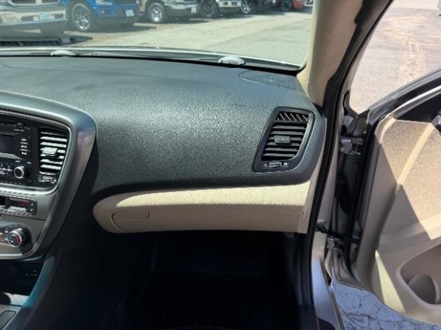Used 2015 Kia Optima LX FWD image 32