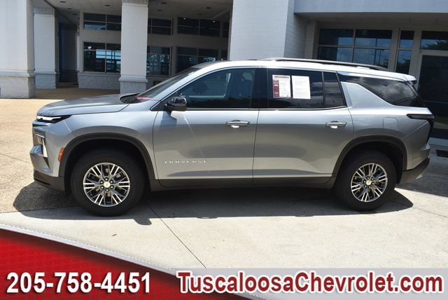 Used 2025 Chevrolet Traverse LT w/ LPO, Floor Liner Package FWD image 6