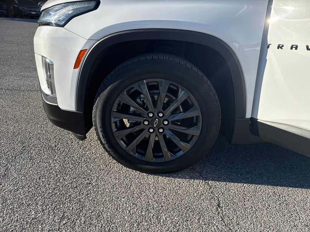 Used 2022 Chevrolet Traverse RS image 28
