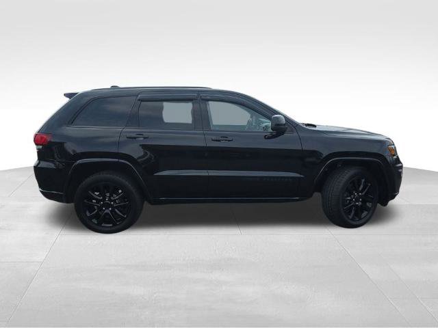 Used 2018 Jeep Grand Cherokee Altitude image 10