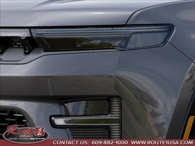 New 2026 Jeep Grand Wagoneer Limited w/ Premium Group II AWD/4WD image 11