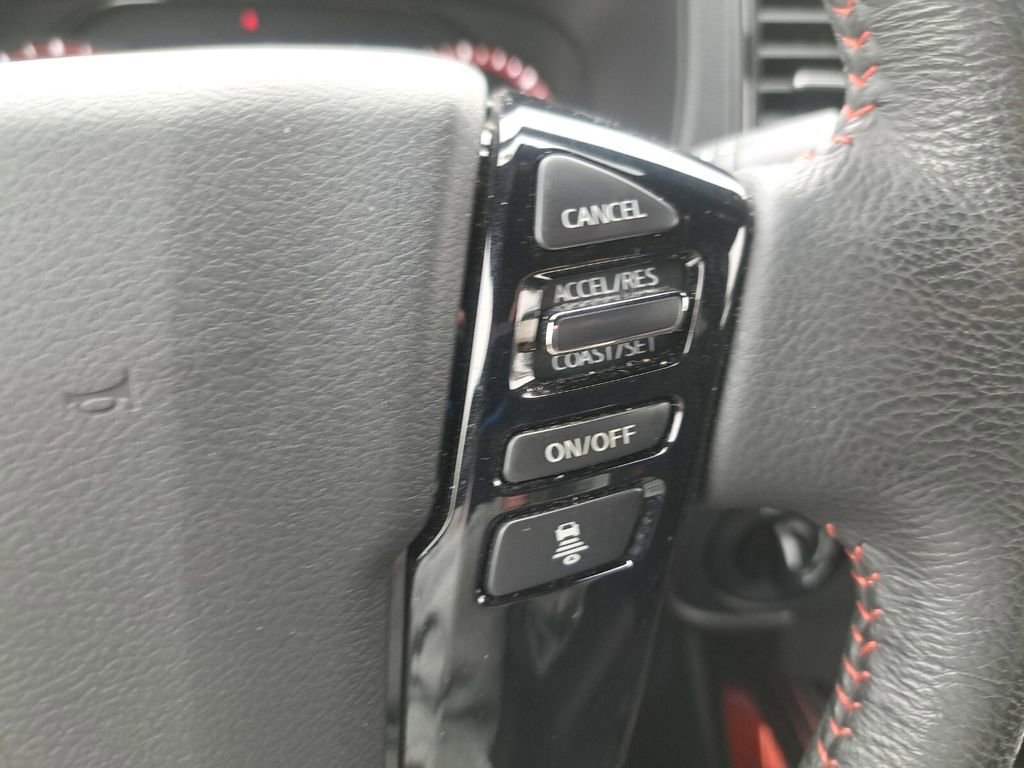 Used 2024 Nissan Frontier PRO-4X w/ Technology Package image 14