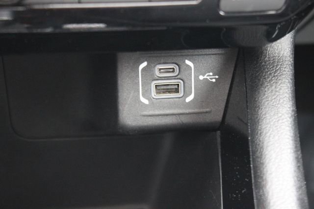 Used 2024 Jeep Compass Limited w/ Elite Group AWD/4WD image 11