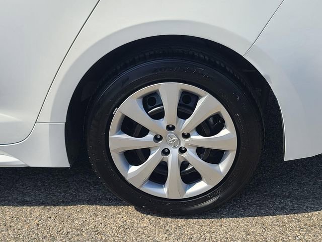 Used 2023 Toyota Corolla LE FWD image 28