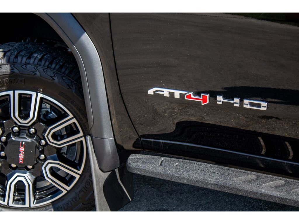 Used 2022 GMC Sierra 2500 AT4 w/ AT4 Premium Plus Package image 11