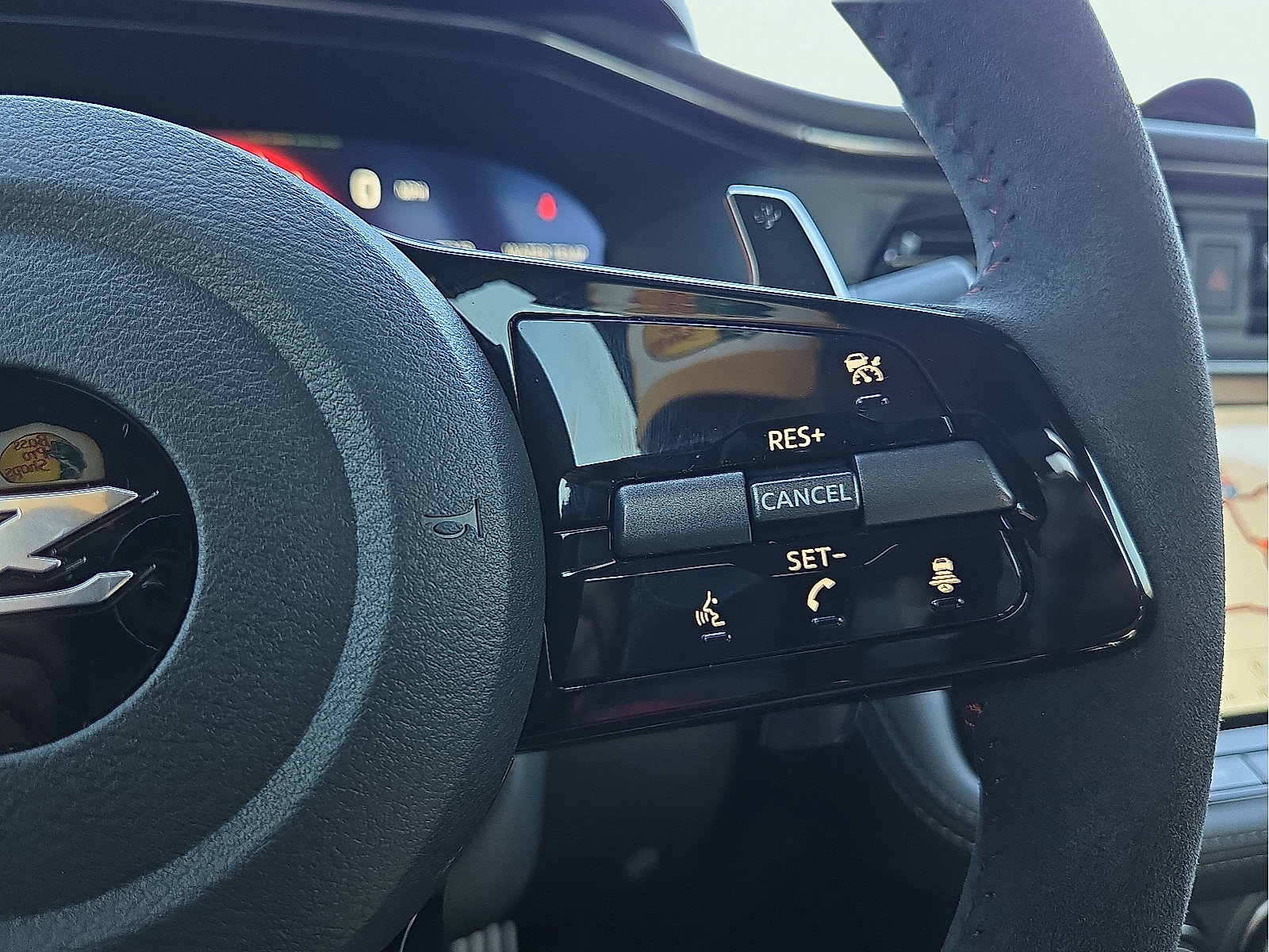 Used 2024 Nissan Z NISMO w/ Floor Mat Package RWD image 17
