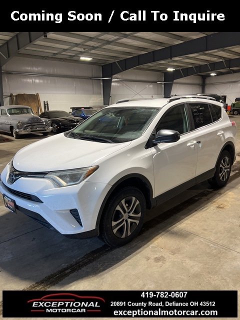Used 2017 Toyota RAV4 LE image 1