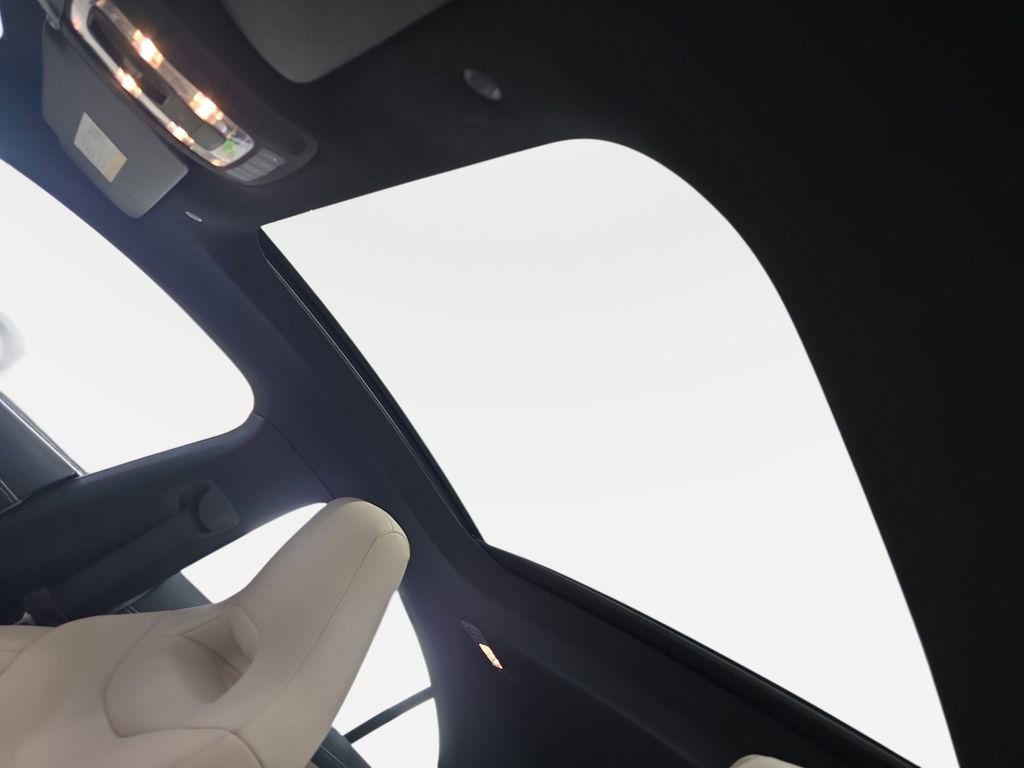 Used 2020 Mercedes-Benz CLA 250 image 29