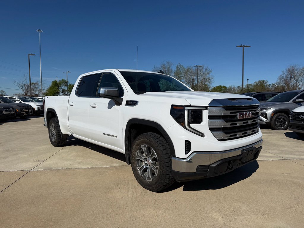 Used 2024 GMC Sierra 1500 SLE image 3