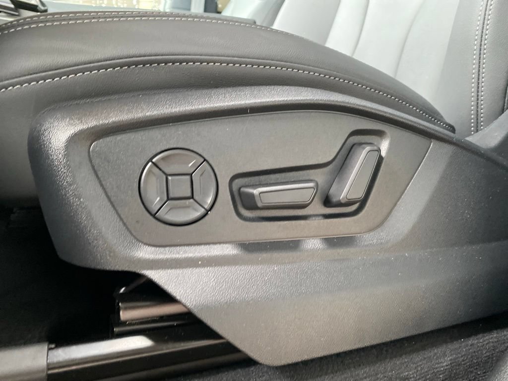 Used 2026 Audi Q7 2.0T Premium Plus AWD/4WD image 17