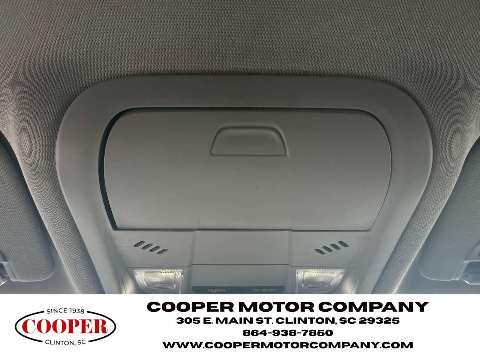 Used 2025 Chevrolet Blazer LT FWD image 22