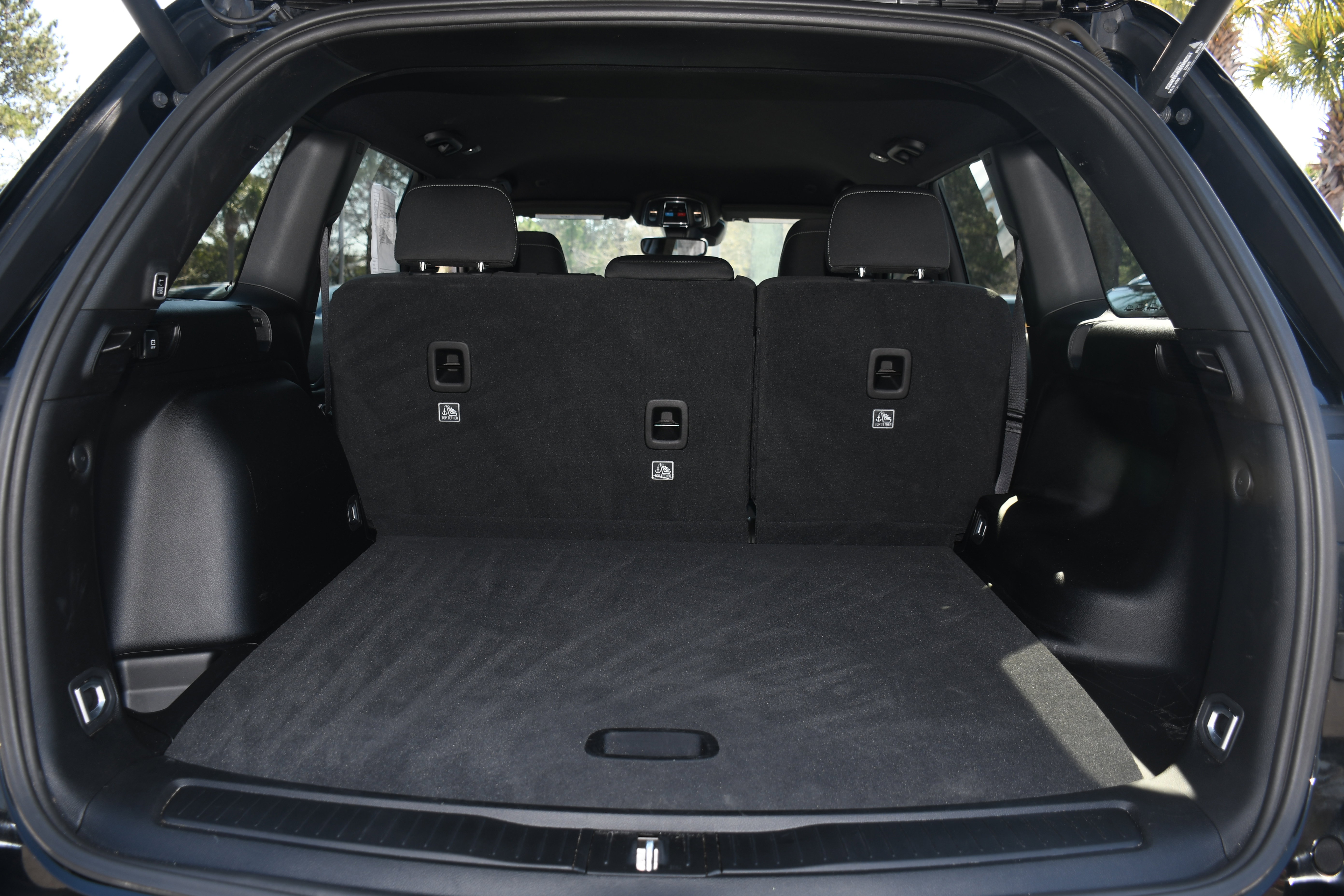 Used 2024 Jeep Grand Cherokee Laredo w/ Luxury Tech Group I image 17