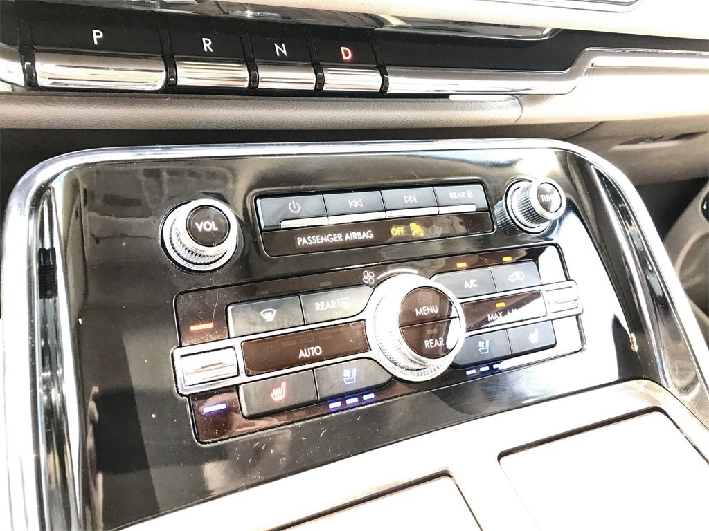 Used 2024 Lincoln Navigator Premiere image 19