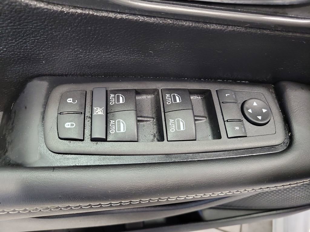 New 2026 Chrysler Voyager LX image 14